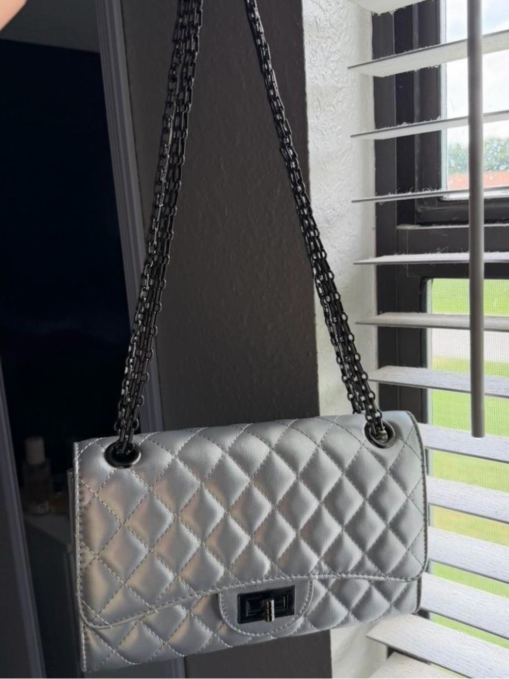 Amazon Quilted Metallic Shoulder Bag - Silver